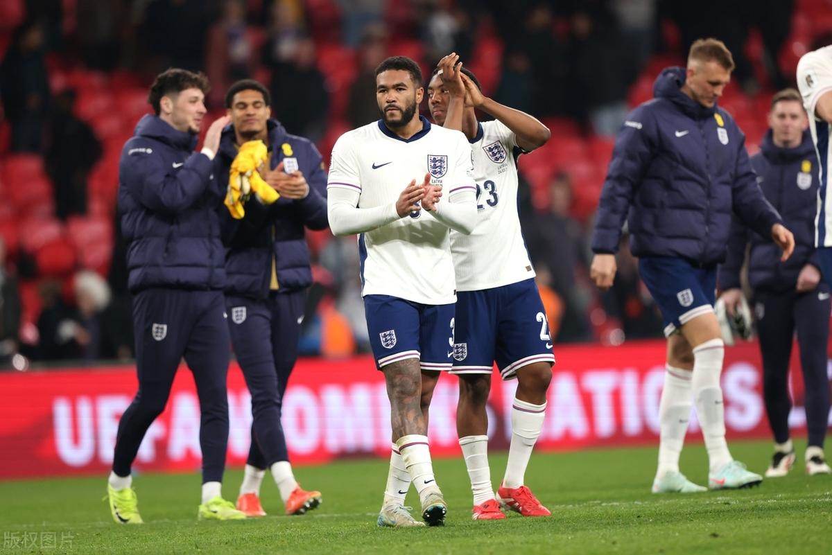 詹姆斯重返赛场，险胜首场状态出色，切尔西观众沸腾！热度持续攀升的简单介绍-九游体育