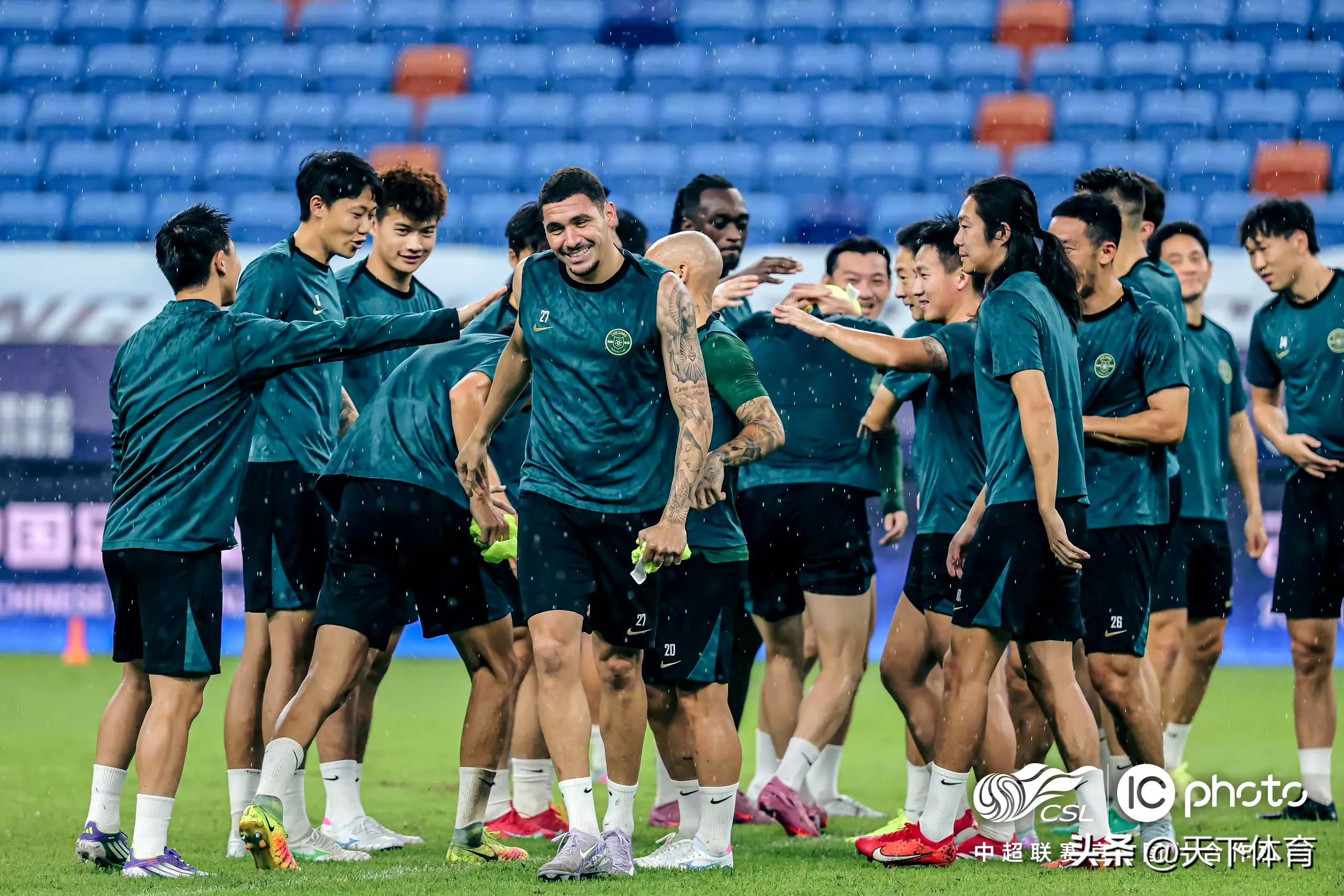 浙江队训练开放日，冲刺阶段刷新队史纪录引欢呼，欧冠在即，心理建设被强调的简单介绍-九游体育